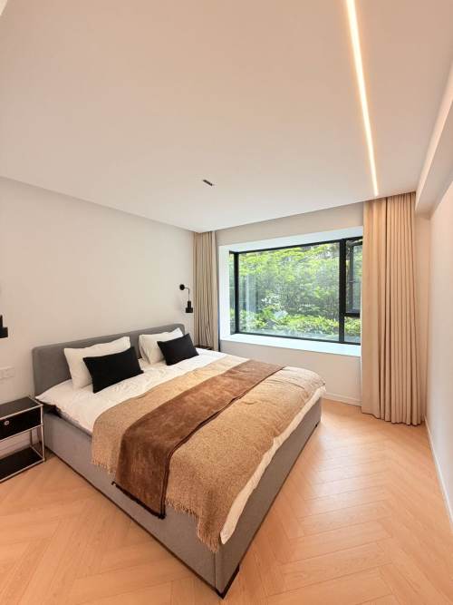 Housing image — Bedroom