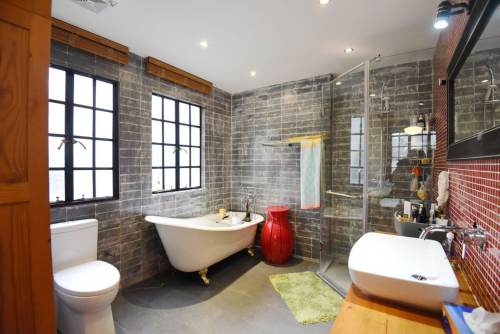 Housing image — Bathroom