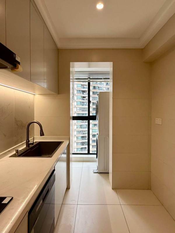 Housing image — Kitchen