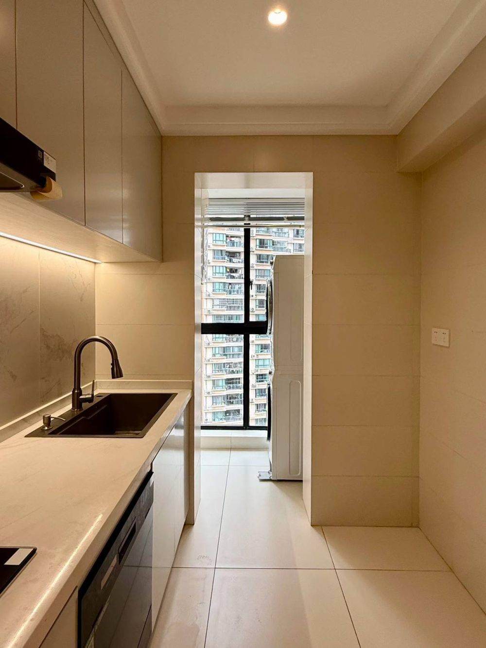 Housing image — Kitchen