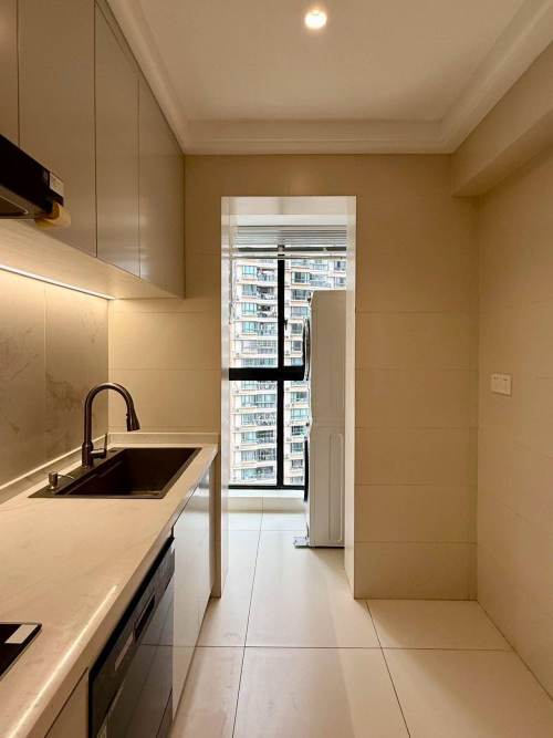 Housing image — Kitchen