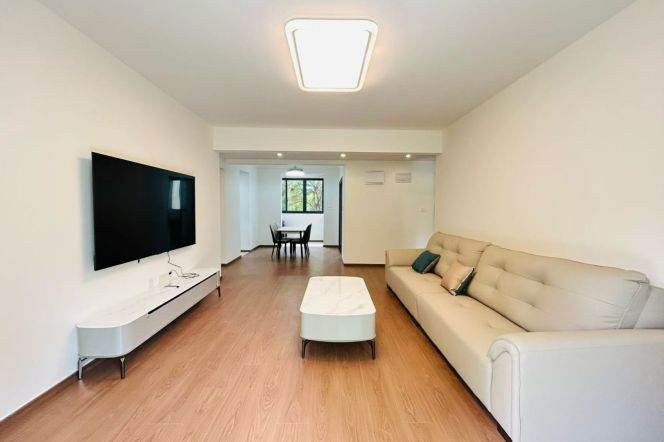 3BR Apartment in Gubei