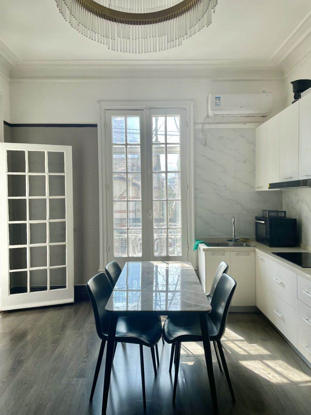 Housing image — Dining Area