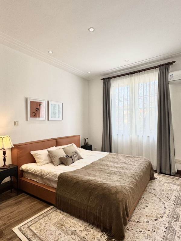 Housing image — Bedroom