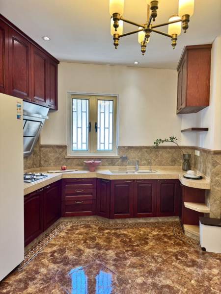 Housing image — Kitchen