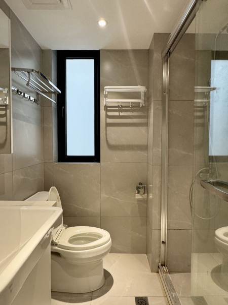 Housing image — Bathroom