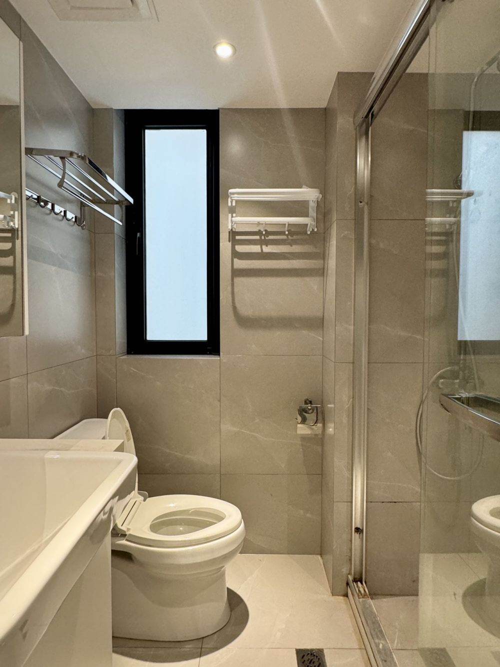 Housing image — Bathroom