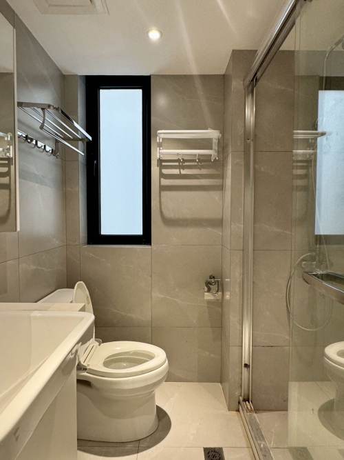 Housing image — Bathroom