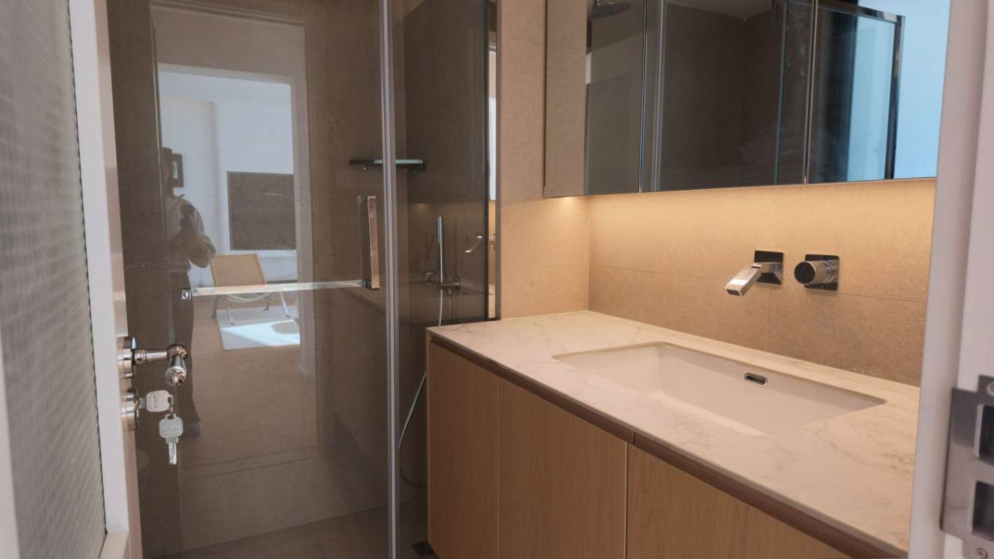 Housing image — Bathroom