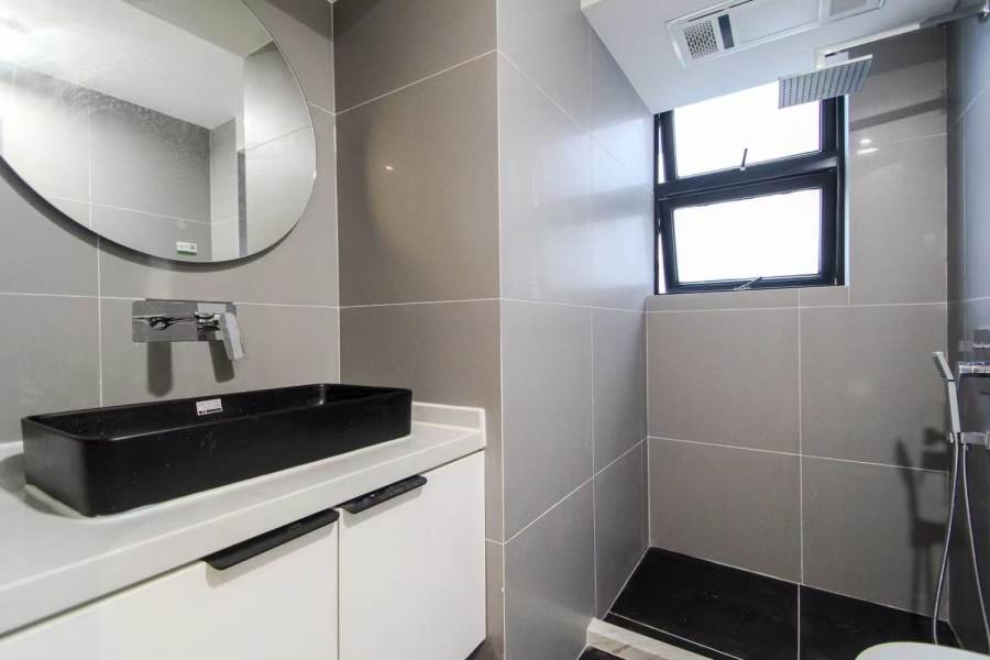 Housing image — Bathroom