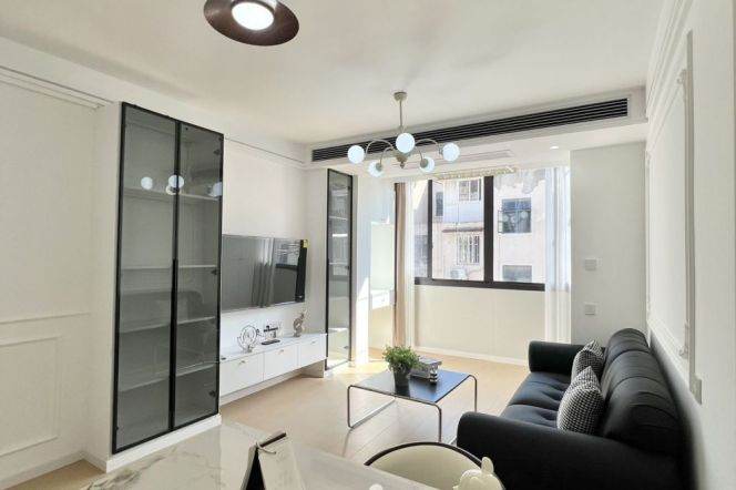 1BR Apartment near Zhongshan Park Metro