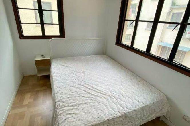 2BR Lane House in Old Xuhui