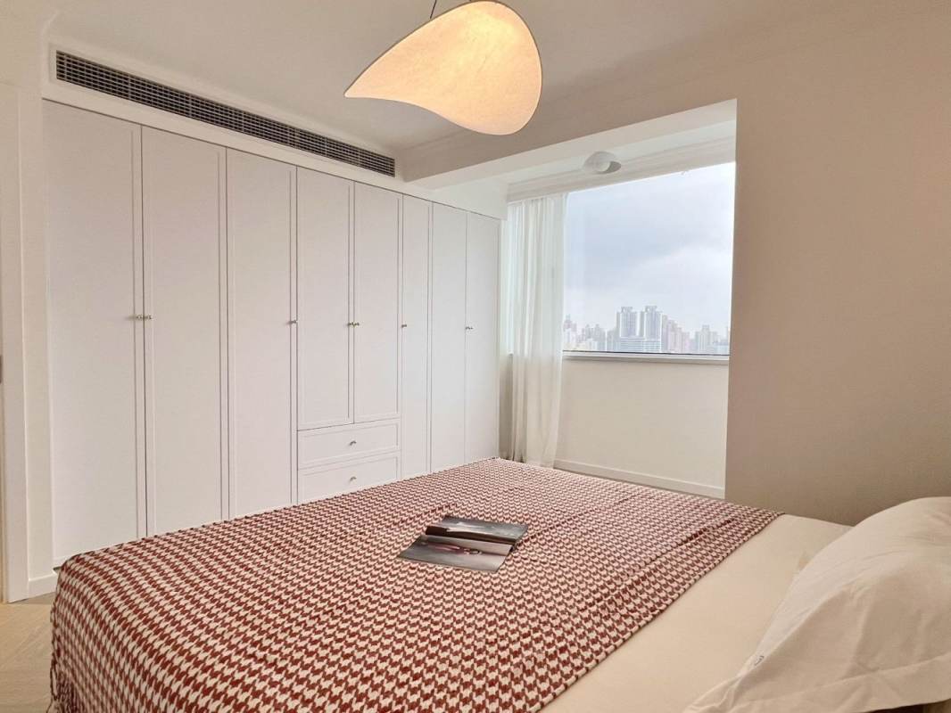 Housing image — Bedroom