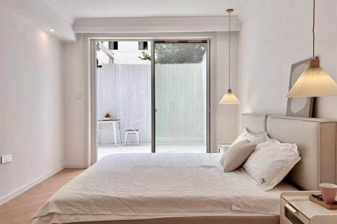 1BR Apartment in Xujiahui with Terrace (L3/L4/L10)