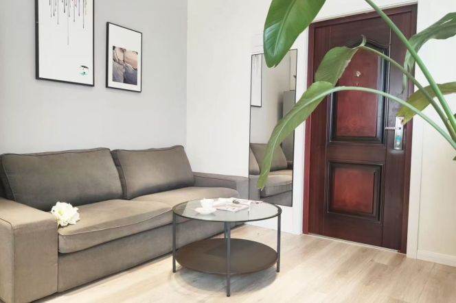 1BR Apartment in Jing'an