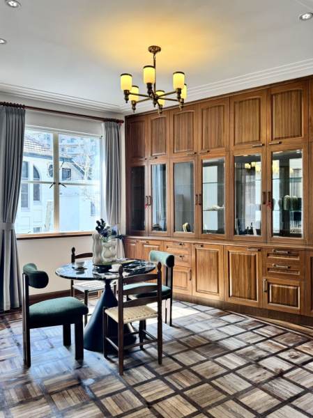 Housing image — Dining Area