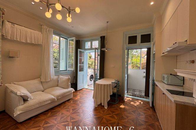 1BR Lane House near Zhongshan Park (L2/L11)