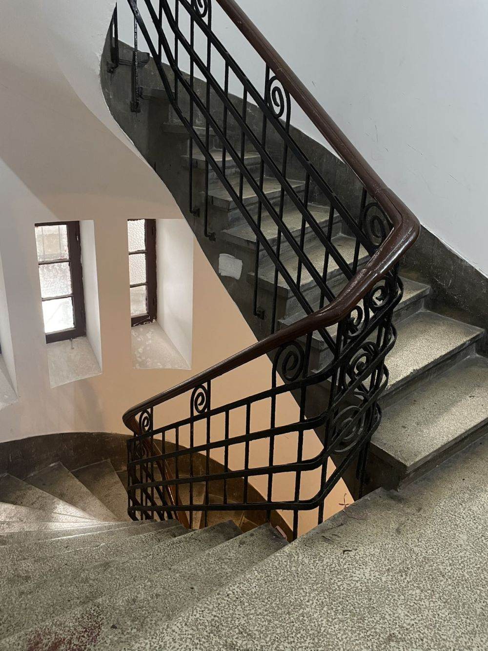 Housing image — Building Exterior