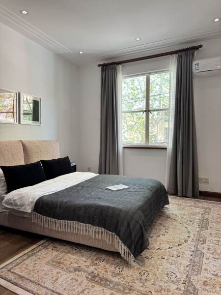Housing image — Bedroom