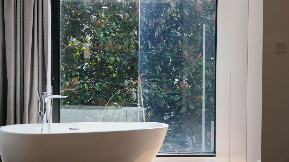 Housing image — Bathroom