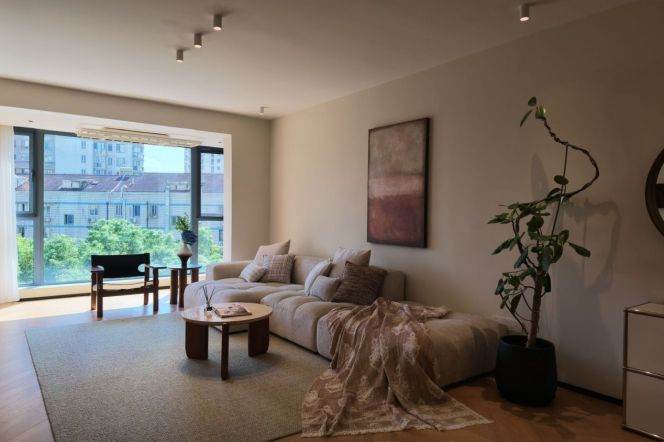 3BR Apartment near Zhongshan Park with Green View (L2/L3/L4)