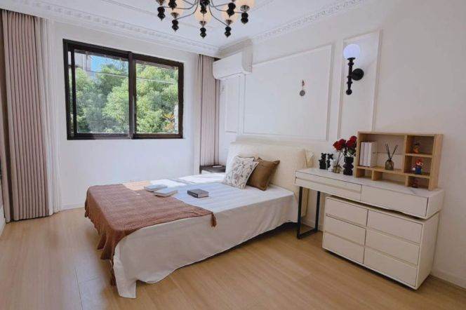 4BR Apartment near Jinshajiang Rd Metro (L3/L4/L13)