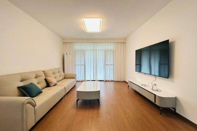 3BR Apartment in Gubei