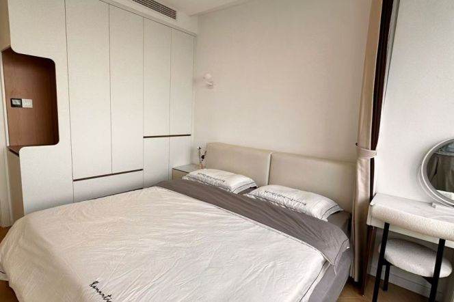 2BR Apartment near Caoyang Road Metro (L3/L4/L11/L14)