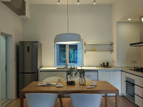 Housing image — Dining Area