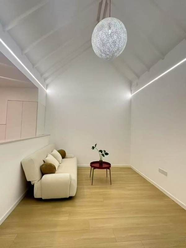 Housing image — Living Room