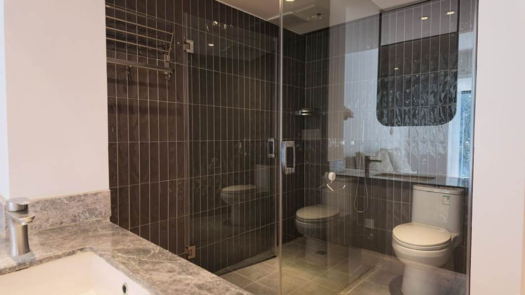 Housing image — Bathroom
