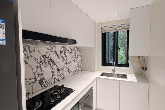 4BR Apartment in Jing'an with Green View (L13/L14)