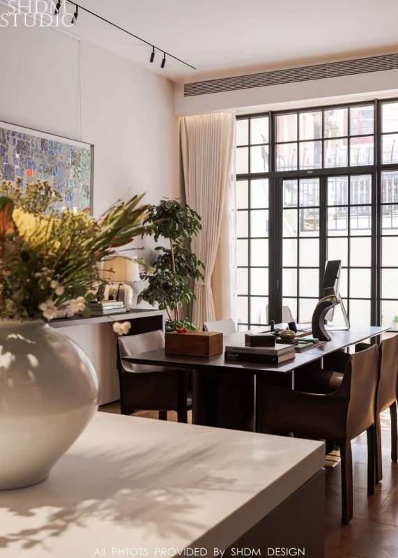 Housing image — Living Room