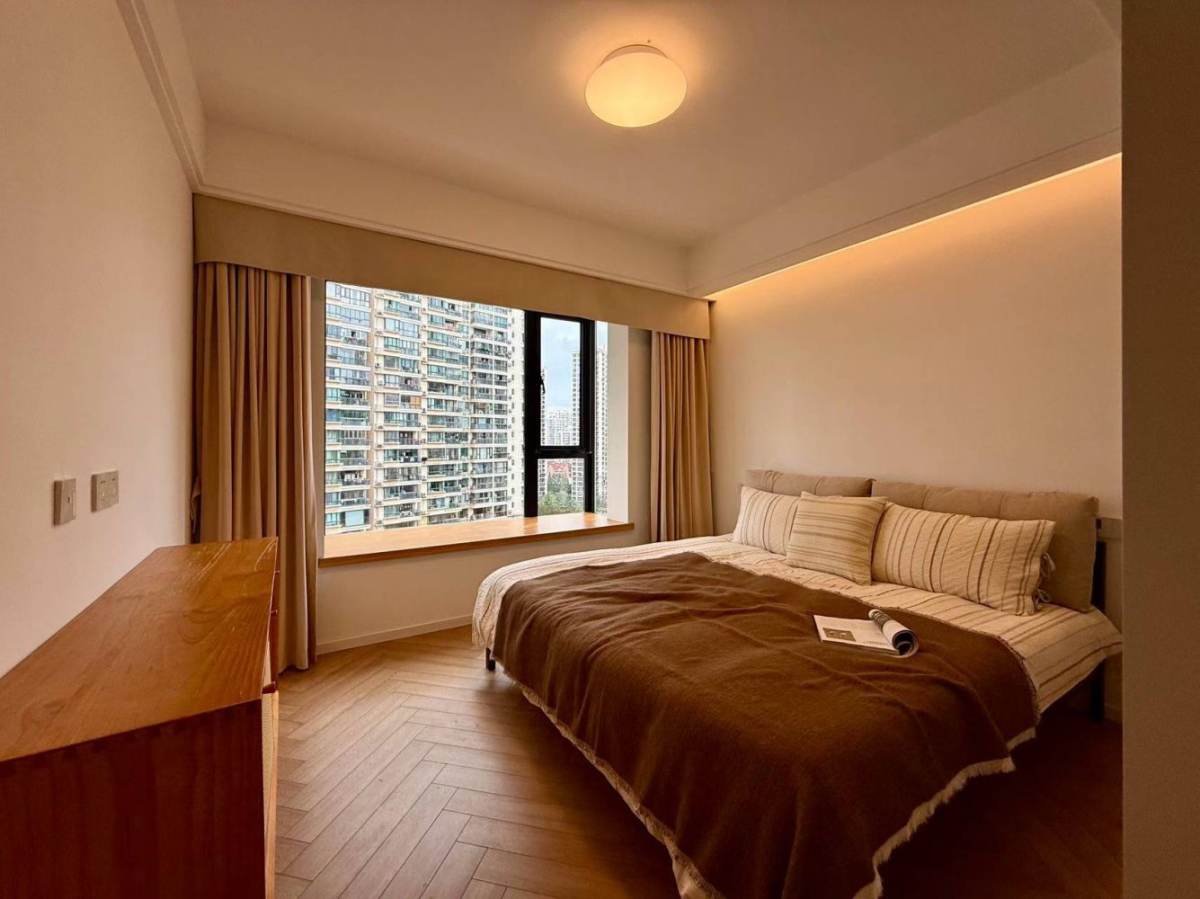 Housing image — Bedroom