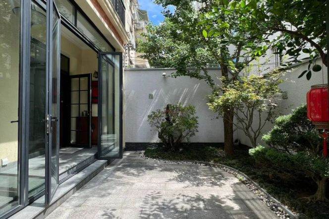 5BR Apartment in Old Xuhui with Private Garden (L1/L7/L10)