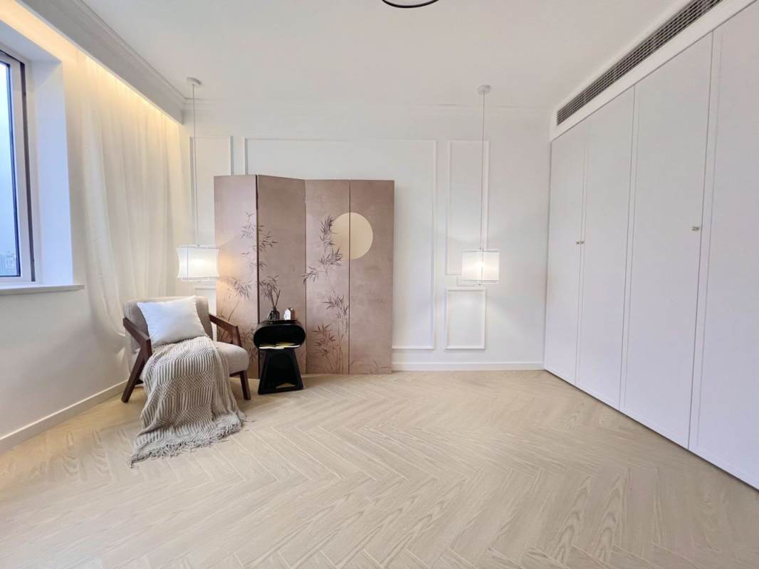Housing image — Bedroom