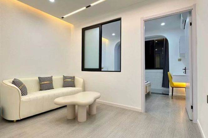 1BR Apartment near Tongchuan Road Metro (L14/L15)