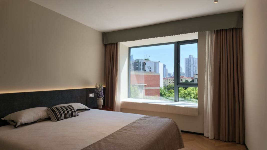 Housing image — Bedroom