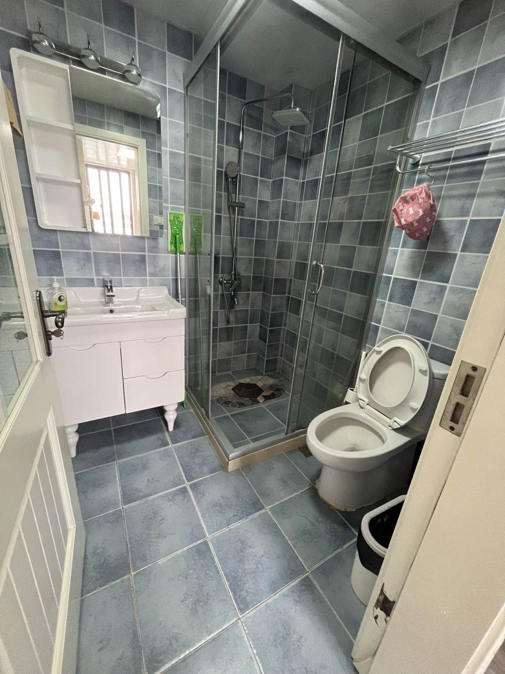 Housing image — Bathroom