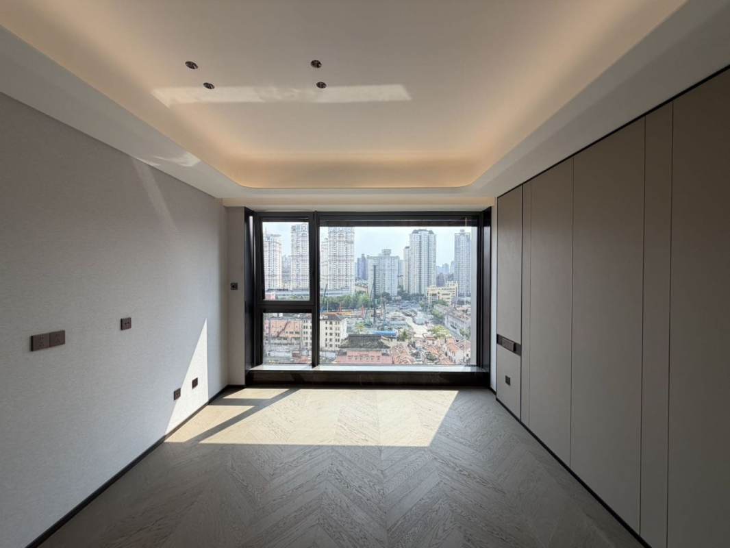 Housing image — Bedroom