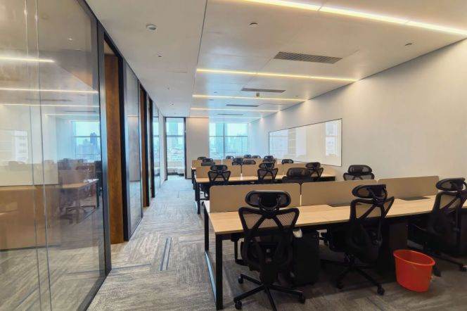 Spacious Studio Office at Moho Mall