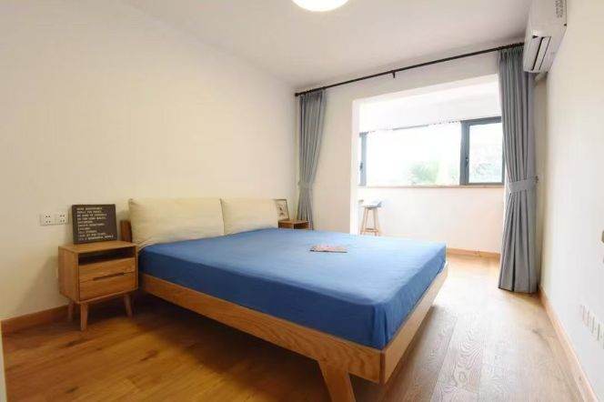 2BR Apartment near People's Square