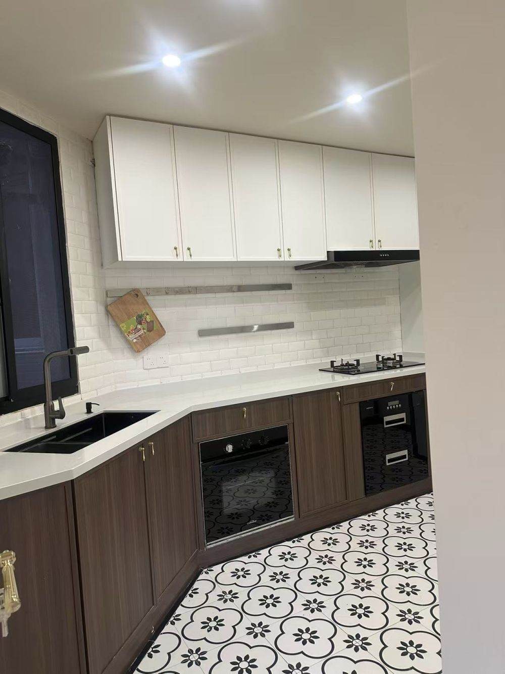 Housing image — Kitchen