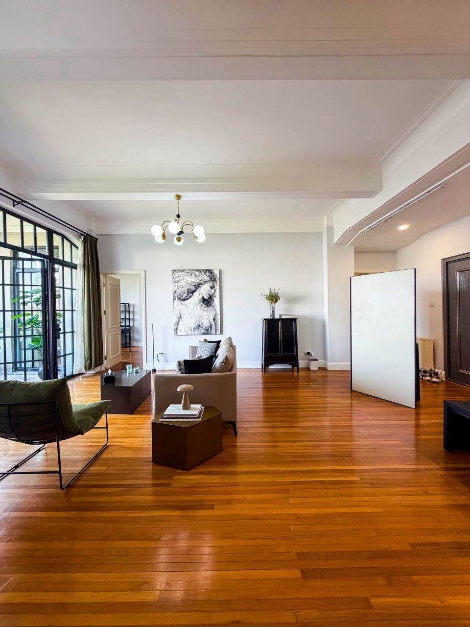 Housing image — Living Room
