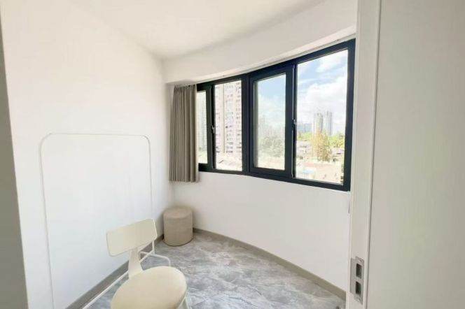 2BR Apartment in Old Xuhui (L10/L11)