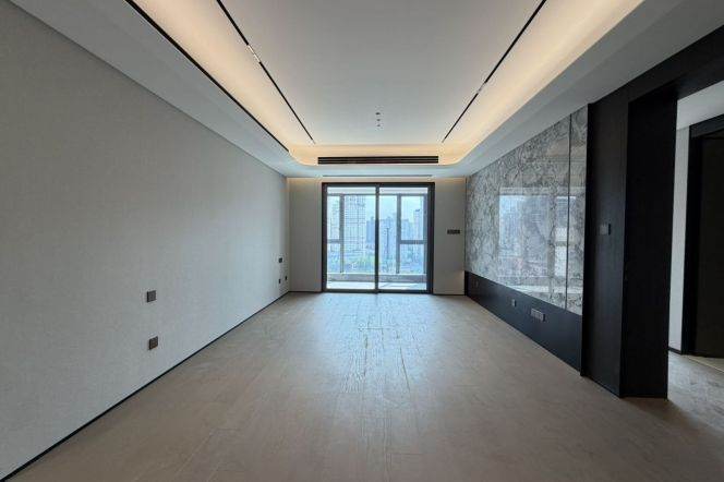 3BR Apartment in Xintiandi with Floor-to-Ceiling Windows (L8/L9/L10/L13)