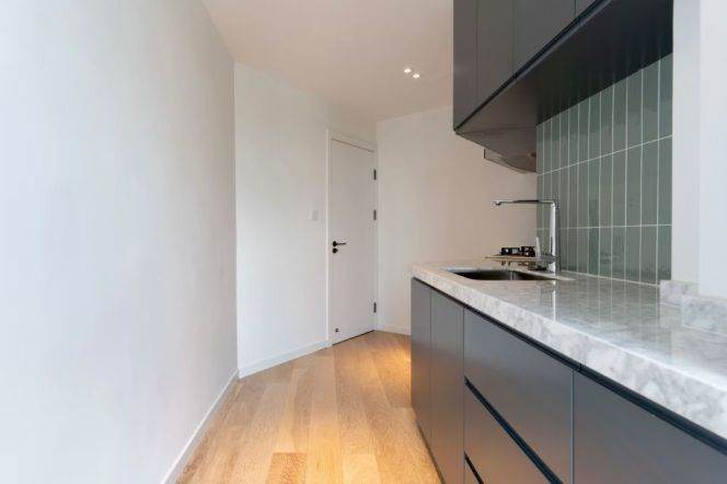 High-Floor 3BR Apartment in Jing'an with Floor-to-Ceiling Windows (L1/L12/L13)