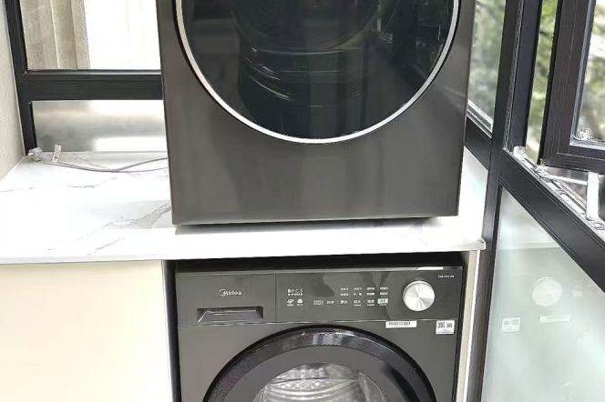 2BR Apartment in Jing'an (L1/L12/L13)