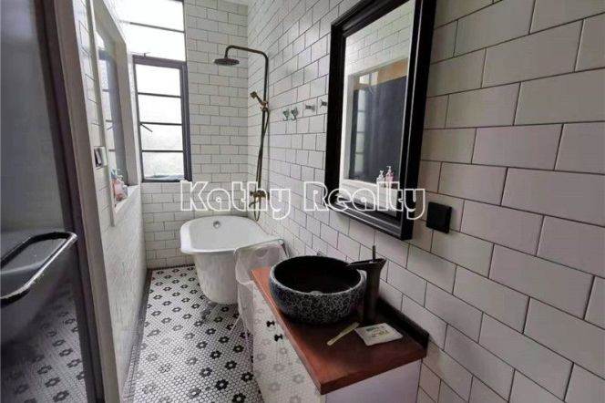1BR Heritage Apartment near South Shaanxi Rd Metro (L1/L10/L12)