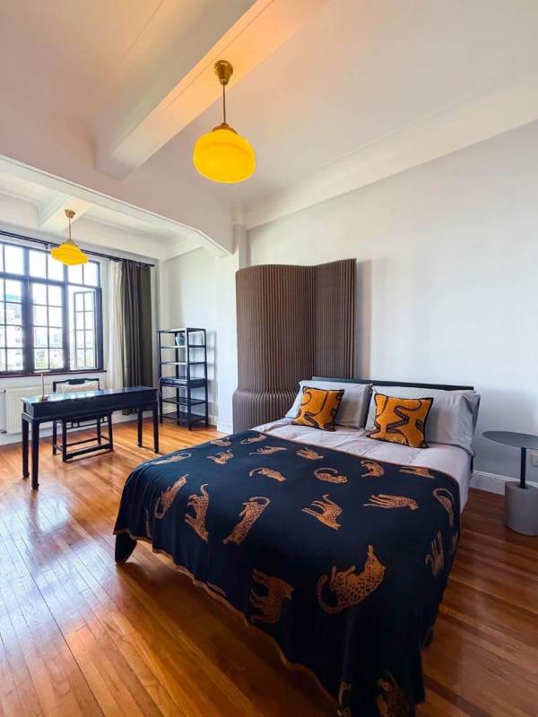 Housing image — Bedroom